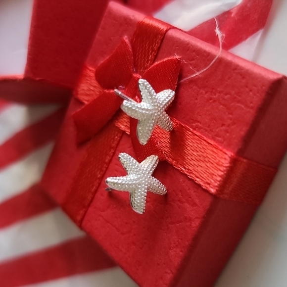 925 Sterling Starfish Stud Earrings -925 Sterling Silver,Summer Sunshine - Picture 5 of 6